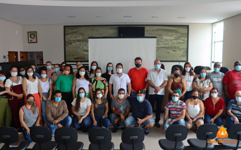 Reunião entre Prefeito e todos representantes das secretarias municipais 