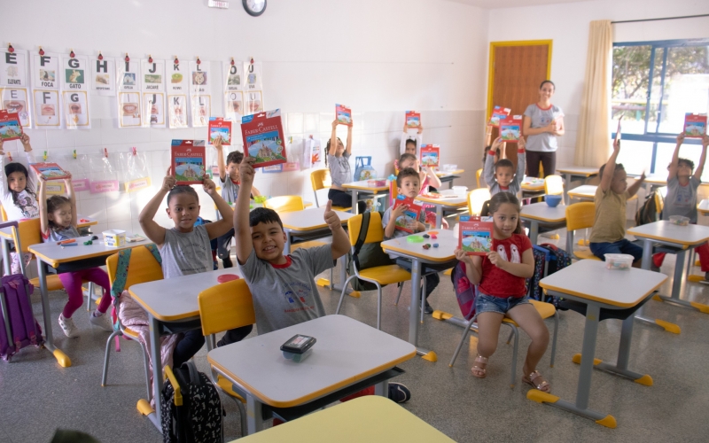 REPOSIÇÃO DOS KITS ESCOLARES