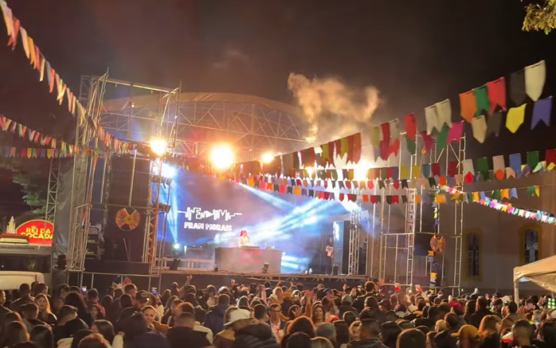 O SÁBADO FOI DE FESTA EM BANDEIRA DO SUL!